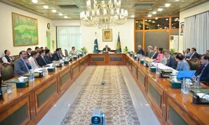 Dar-led committee decides to extend closing time for standalone grocery, kiryana stores to 10pm